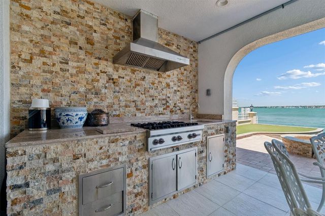 1203 BAY DRIVE, Belleair Beach, FL 33786