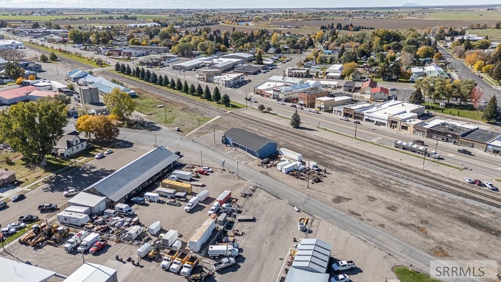 Image 11 of property listing at 170 S Spud Alley, Shelley, ID 83274