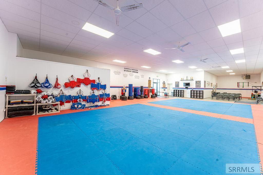 Image 18 of property listing at 170 S Spud Alley, Shelley, ID 83274