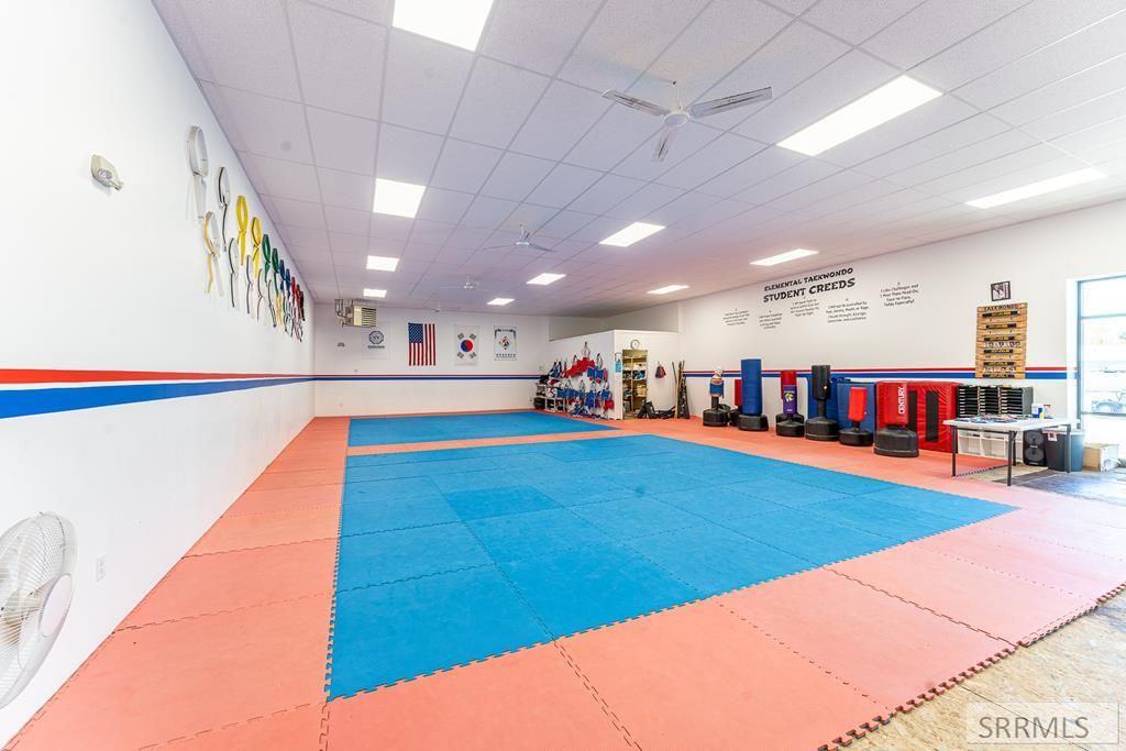 Image 20 of property listing at 170 S Spud Alley, Shelley, ID 83274