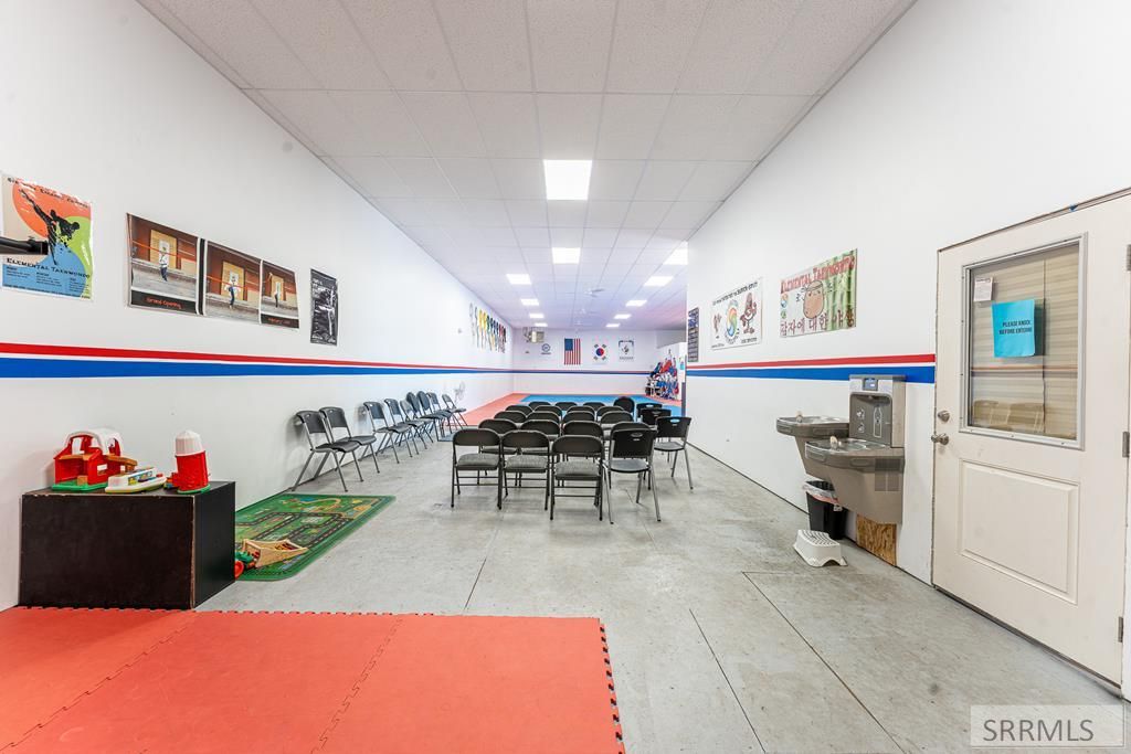 Image 26 of property listing at 170 S Spud Alley, Shelley, ID 83274