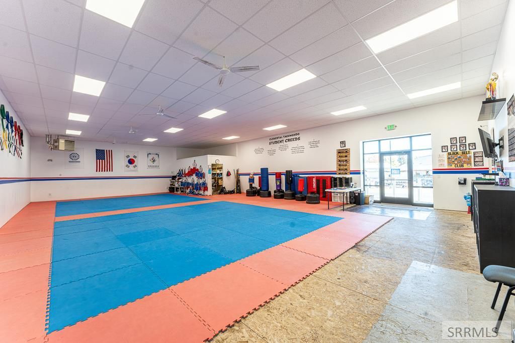 Image 32 of property listing at 170 S Spud Alley, Shelley, ID 83274