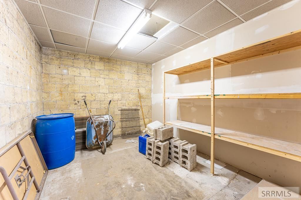 Image 33 of property listing at 170 S Spud Alley, Shelley, ID 83274