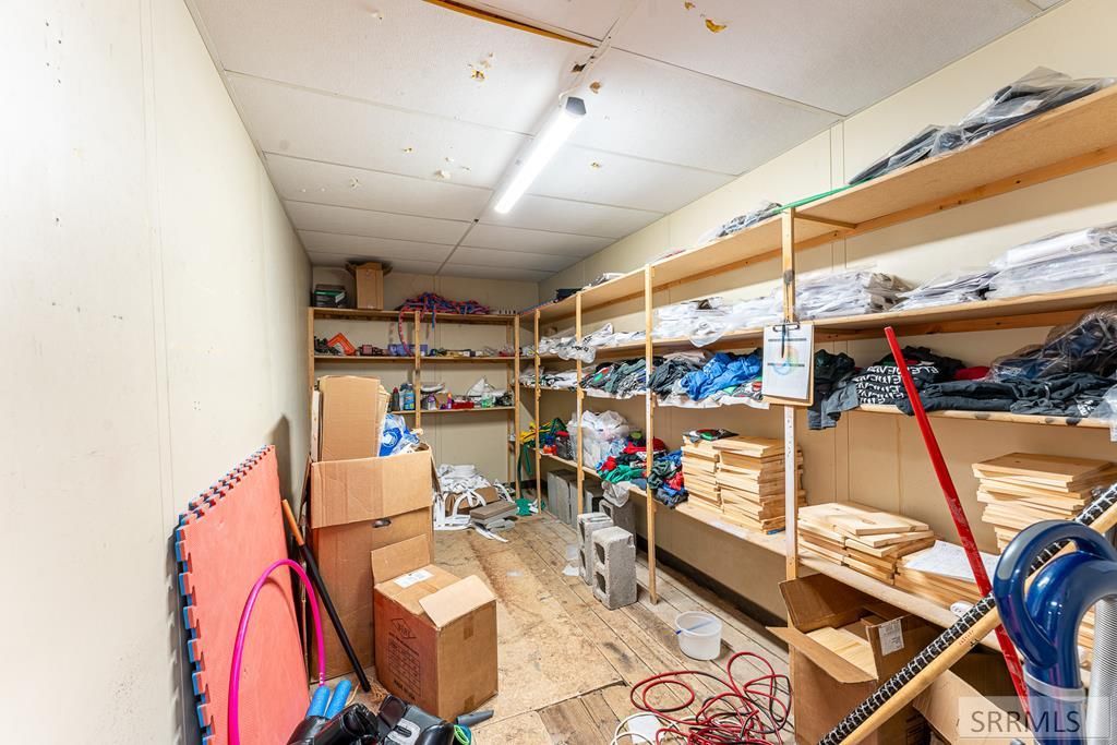 Image 37 of property listing at 170 S Spud Alley, Shelley, ID 83274