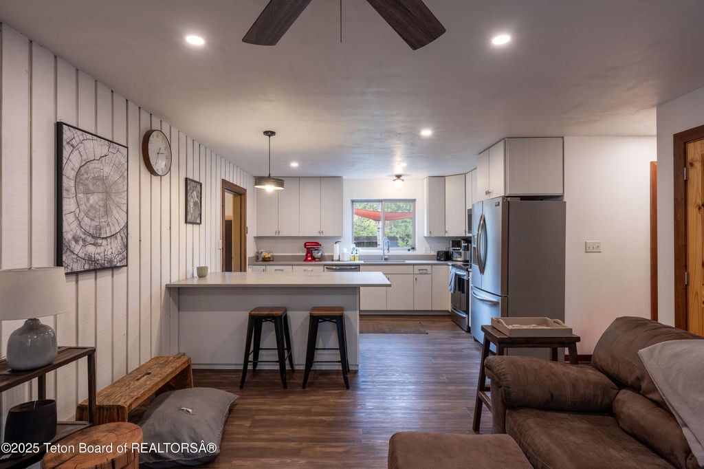 2057 CORNER CREEK Lane 2, Jackson, WY 83001 photo 3