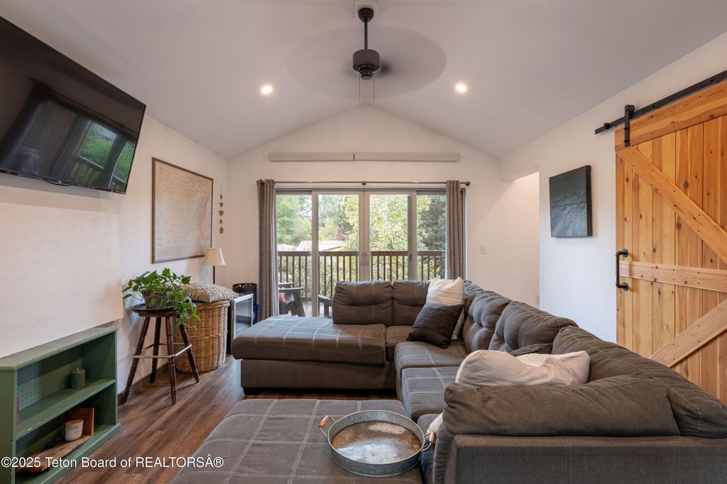 2057 CORNER CREEK Lane 2, Jackson, WY 83001 photo 7