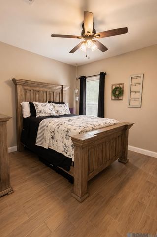 13720 Parkway Dr, Denham Springs, LA 70726