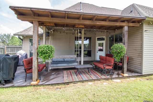 13720 Parkway Dr, Denham Springs, LA 70726