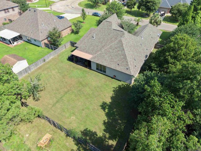 13720 Parkway Dr, Denham Springs, LA 70726