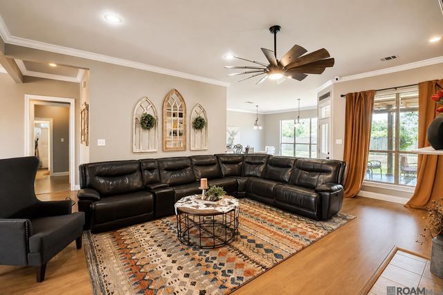 13720 Parkway Dr, Denham Springs, LA 70726