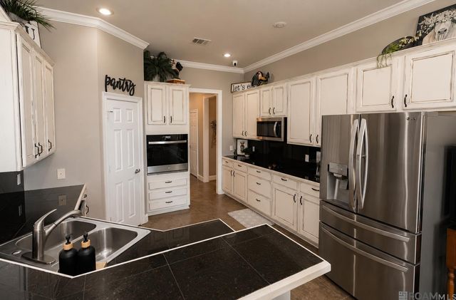 13720 Parkway Dr, Denham Springs, LA 70726