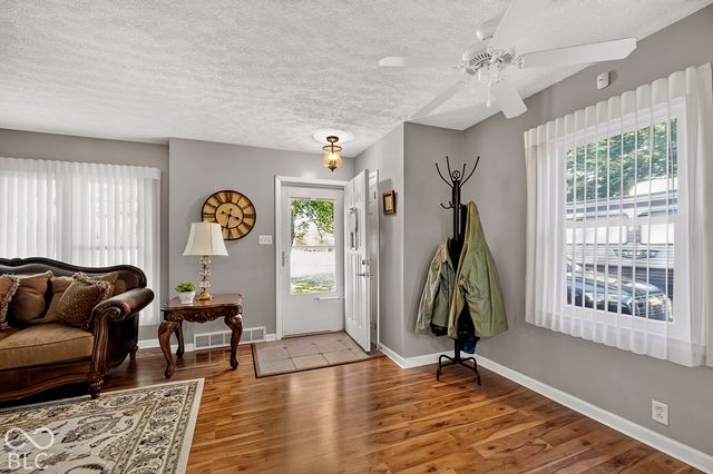 6205 W 300 S Road S, New Palestine, IN 46163