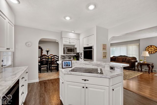 6205 W 300 S Road S, New Palestine, IN 46163