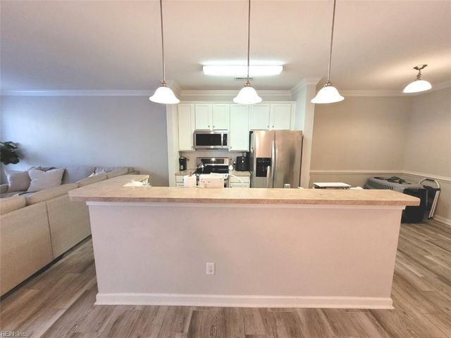 512 Fieldstone Glen WAY, Virginia Beach, VA 23454