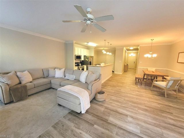 512 Fieldstone Glen WAY, Virginia Beach, VA 23454