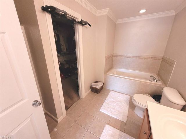 512 Fieldstone Glen WAY, Virginia Beach, VA 23454