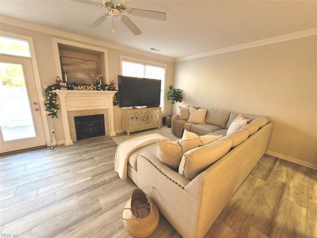 512 Fieldstone Glen WAY, Virginia Beach, VA 23454