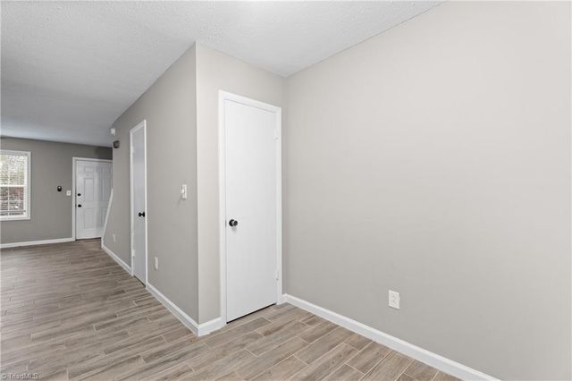 311 Salisbury Street 18, Kernersville, NC 27284