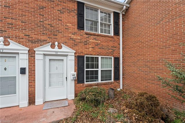 311 Salisbury Street 18, Kernersville, NC 27284