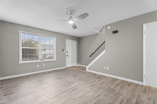 311 Salisbury Street 18, Kernersville, NC 27284