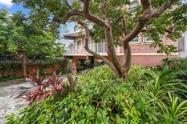 9008 Collins Ave 402, Surfside, FL 33154