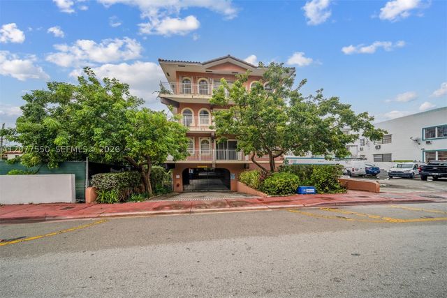 9008 Collins Ave 402, Surfside, FL 33154