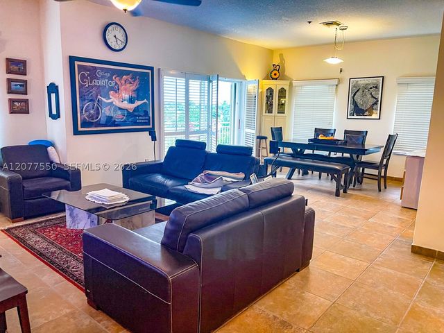 9008 Collins Ave 402, Surfside, FL 33154