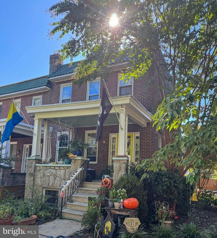 2920 CRESMONT AVE, Baltimore, MD 21211