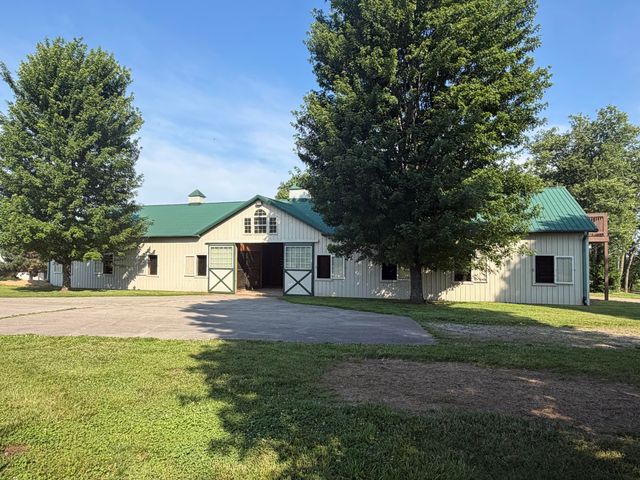 1070 Kidds Mill Road, Versailles, KY 40383