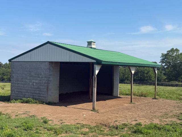 1070 Kidds Mill Road, Versailles, KY 40383