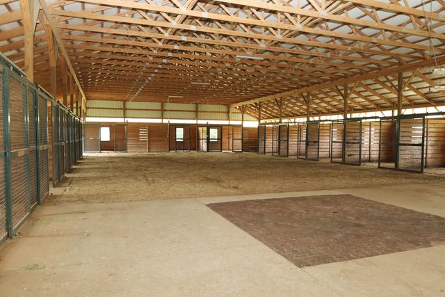 1070 Kidds Mill Road, Versailles, KY 40383