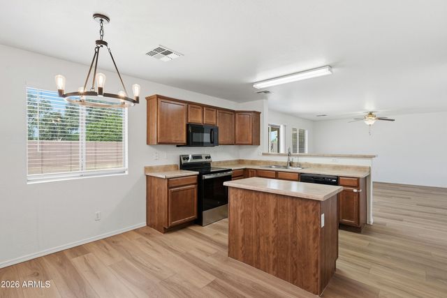 8510 W Luken Way, Tolleson, AZ 85353