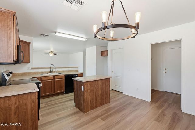 8510 W Luken Way, Tolleson, AZ 85353