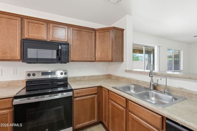 8510 W Luken Way, Tolleson, AZ 85353