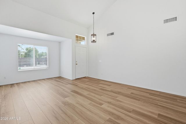 8510 W Luken Way, Tolleson, AZ 85353