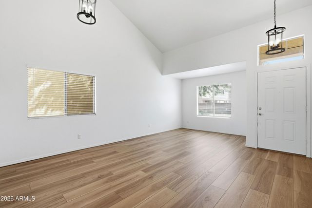 8510 W Luken Way, Tolleson, AZ 85353