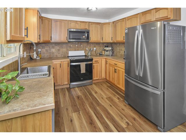 876 WELCOME Way, Eugene, OR 97402