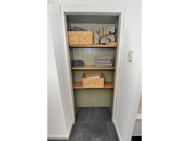 876 WELCOME Way, Eugene, OR 97402