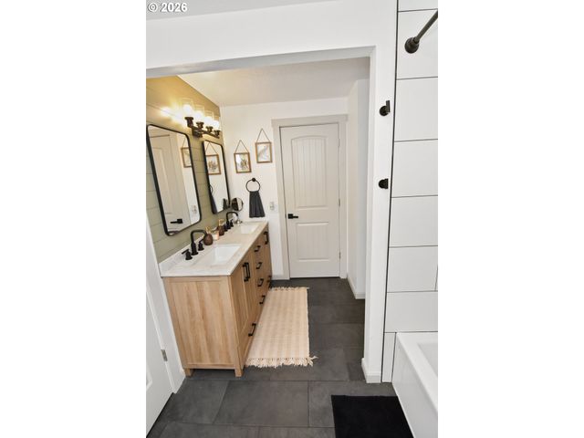 876 WELCOME Way, Eugene, OR 97402