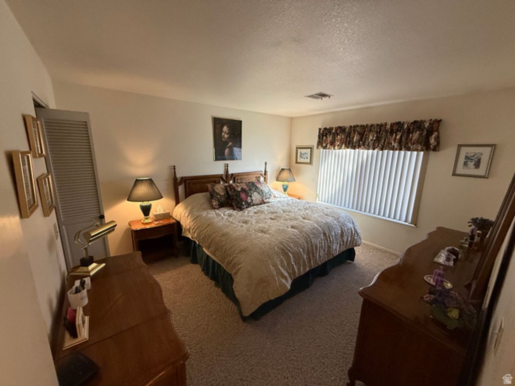 Image 11 of property listing at 6868 COUNTRYWOODS CIR #H3, Midvale, UT 84047