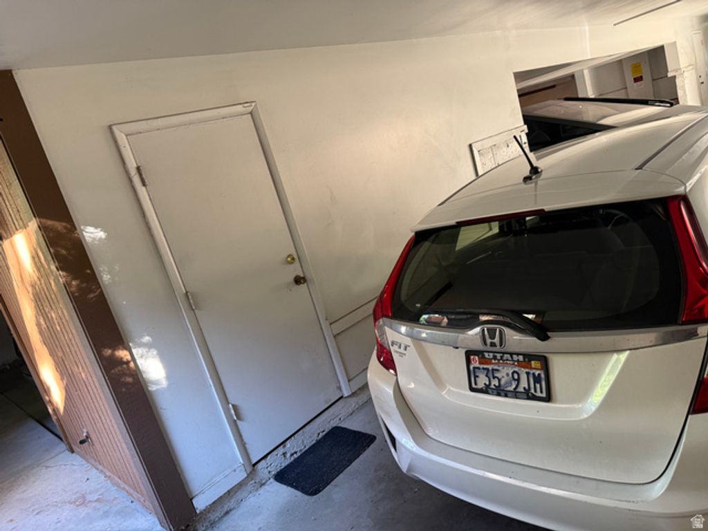 Image 21 of property listing at 6868 COUNTRYWOODS CIR #H3, Midvale, UT 84047
