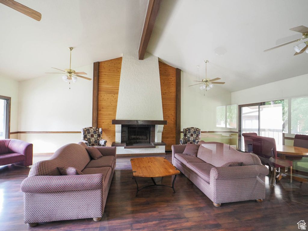Image 7 of property listing at 6868 COUNTRYWOODS CIR #H3, Midvale, UT 84047