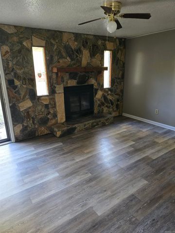 11015 Charlotte Drive, Shannon Hills, AR 72103
