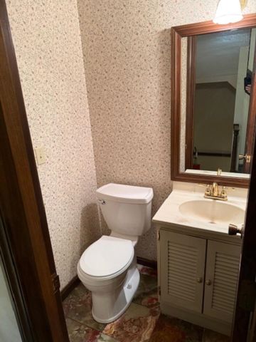 131 Wood Lomond Way, Huntington, WV 25705