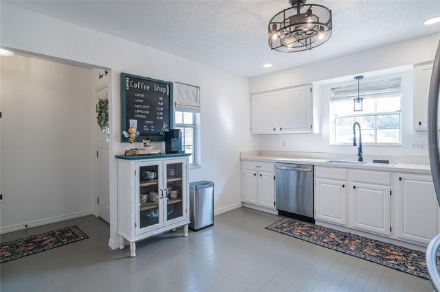 37340 DERBYSHIRE DRIVE, Zephyrhills, FL 33542