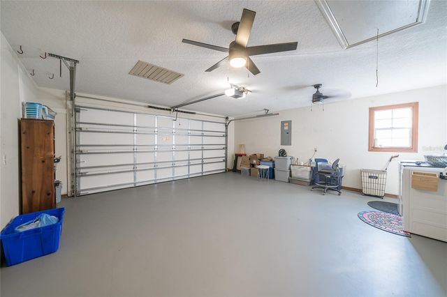 37340 DERBYSHIRE DRIVE, Zephyrhills, FL 33542