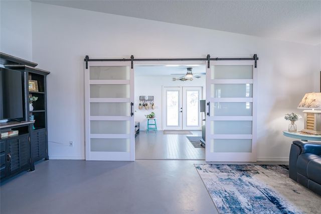 37340 DERBYSHIRE DRIVE, Zephyrhills, FL 33542