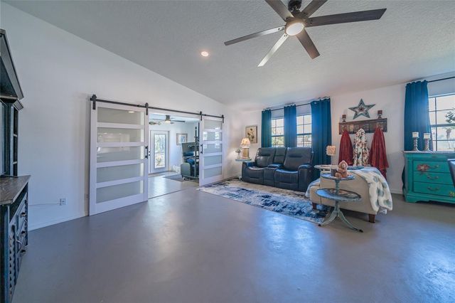 37340 DERBYSHIRE DRIVE, Zephyrhills, FL 33542