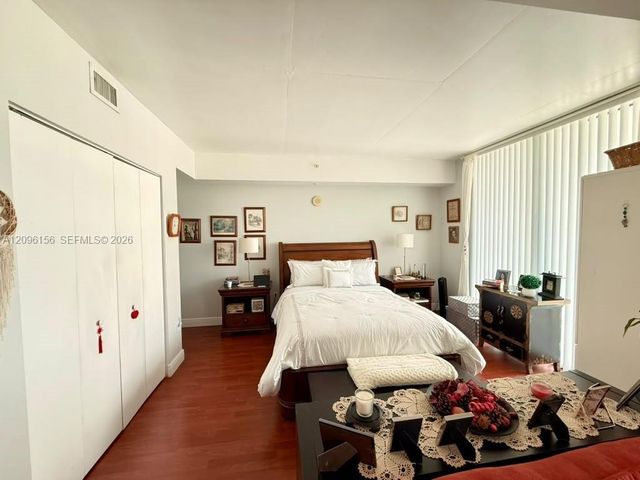 3180 SW 22nd Terrace 1208, Miami, FL 33145