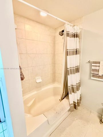 3180 SW 22nd Terrace 1208, Miami, FL 33145